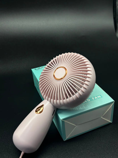 El mini ventilador recargable